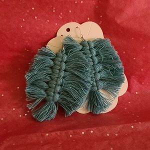 Fish braided earrings